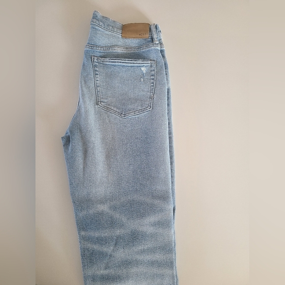 AE77 premium ripped Mom jeans - Picture 10 of 11